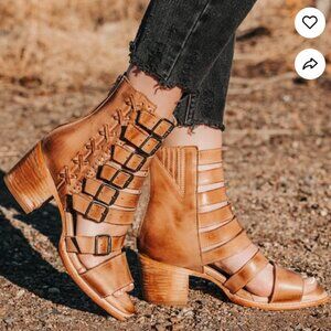 Freebird by Steven Country Size 9 BNIB